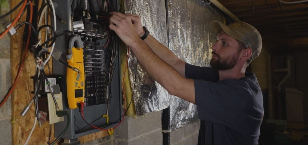 tech on circuit breaker